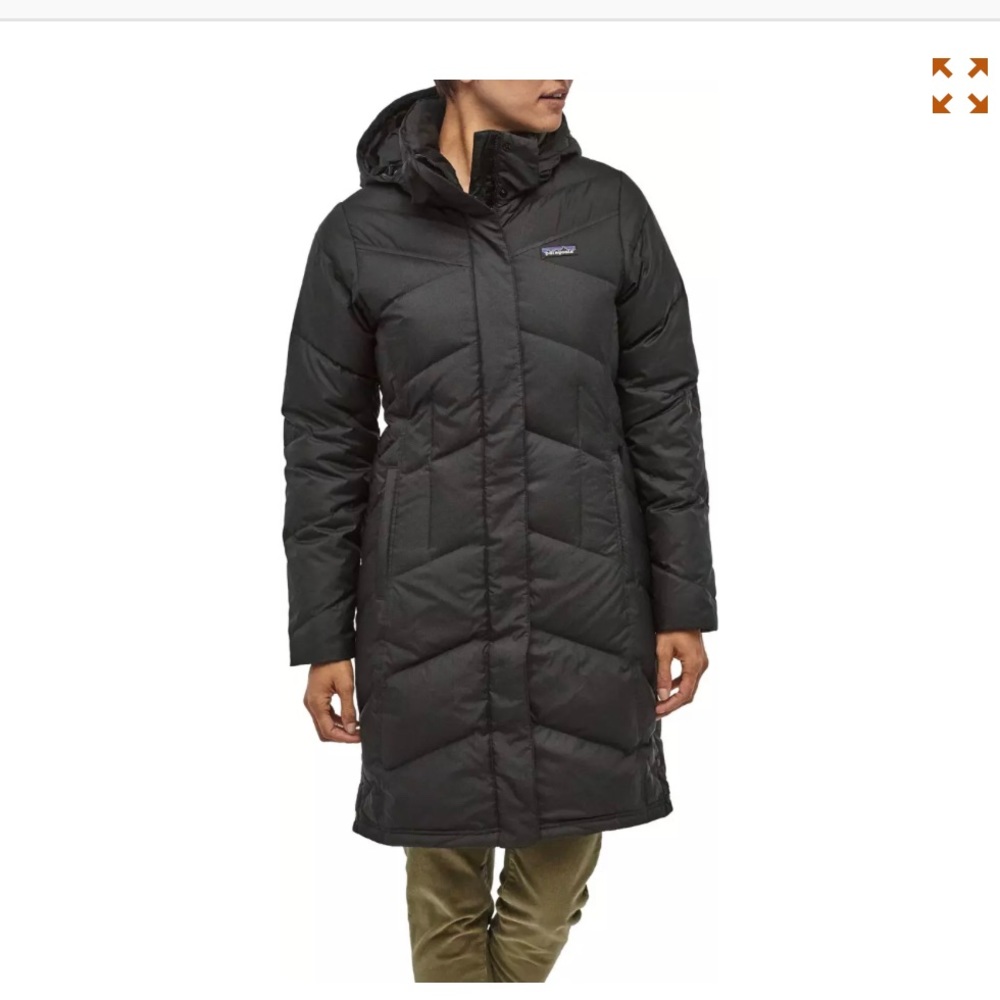 Patagonia Women's Down With It Parka - Medium. Hardly worn, too small for me.